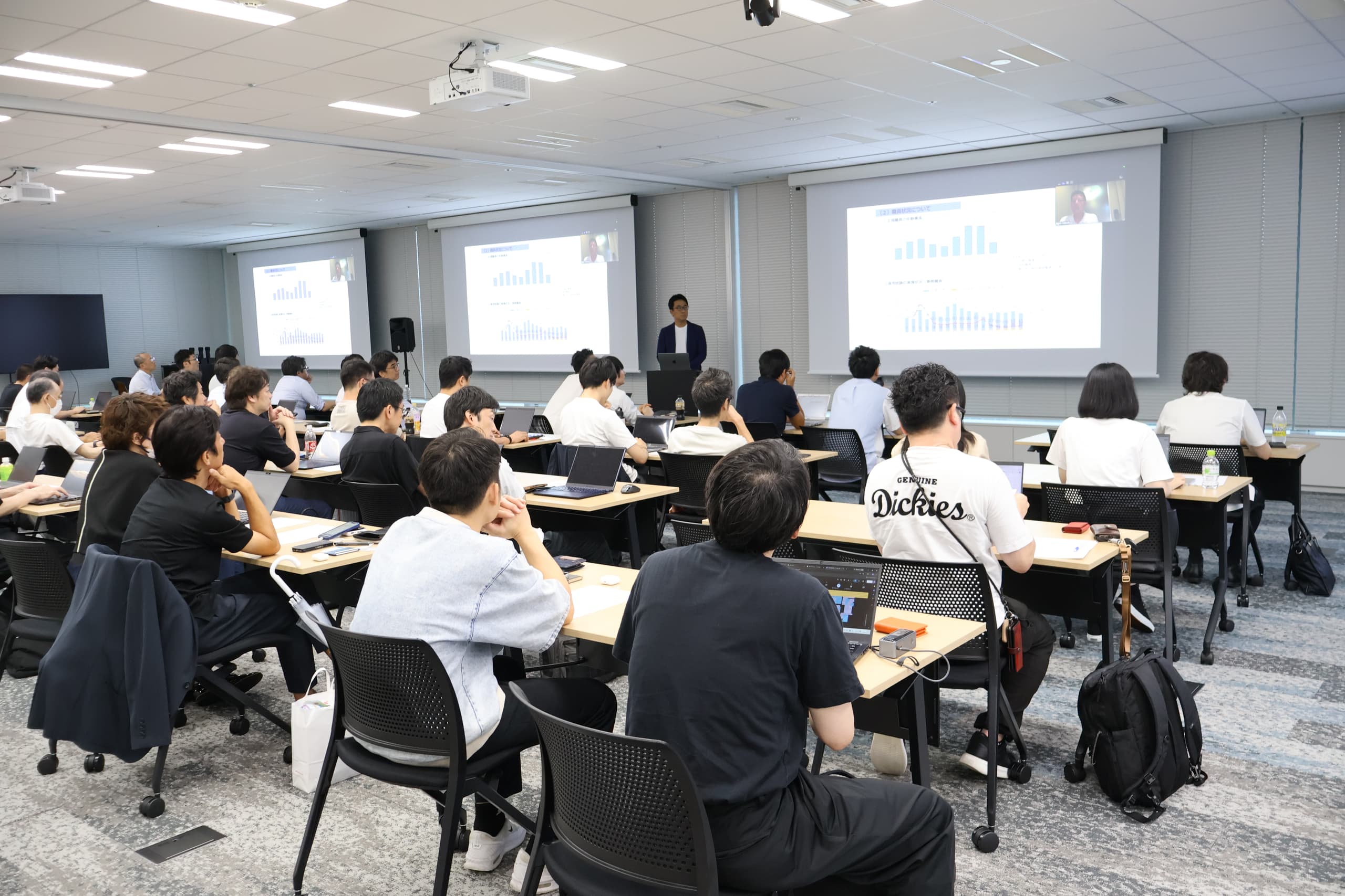 空いた時間を、どこへ向けるのか。AX for Revenue Summit 2026 編集部ノート